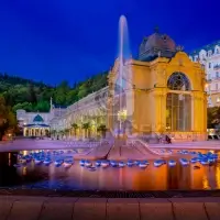 Večerní Zpívající fontána Mariánské Lázně